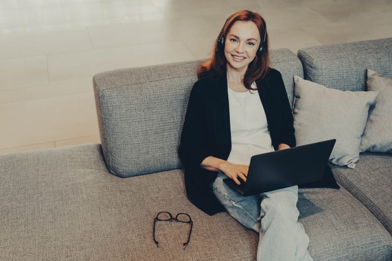 Digitaler Wandel forciert Erwachsenenbildung - die Nachfrage nach Online-Lernformaten explodiert